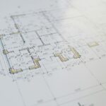 Zbliżenie szczegółowego rzutu architektonicznego domu modułowego